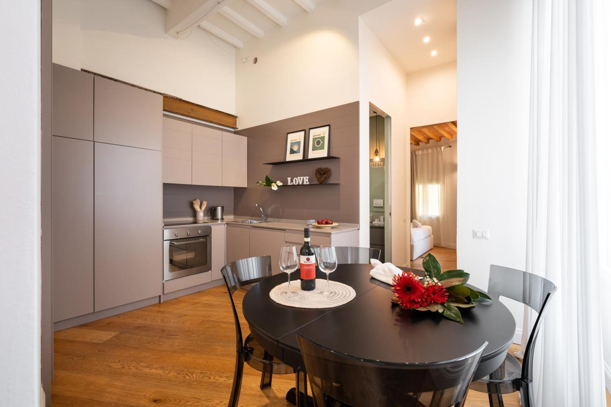 Tg - One Bedroom Luxury Apartment In The Fashion District Флоренция Екстериор снимка