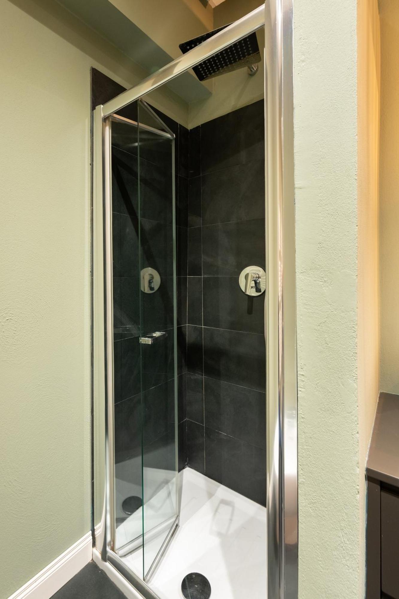 Tg - One Bedroom Luxury Apartment In The Fashion District Флоренция Екстериор снимка